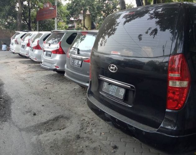 Dina Rent Car Mojokerto - Photo by Business Site
