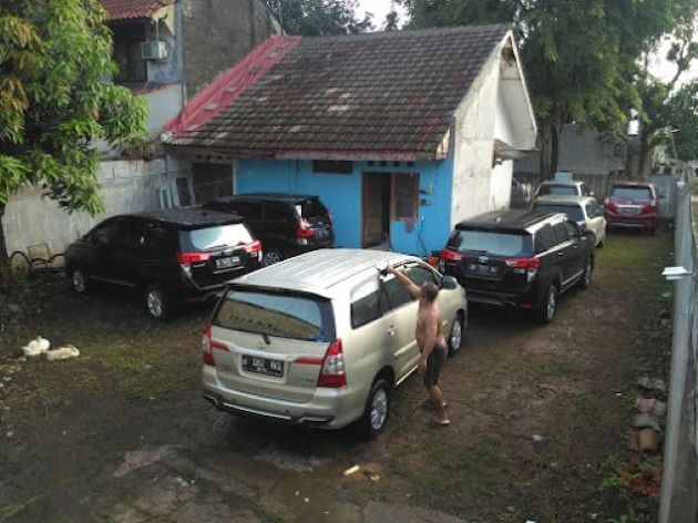Halina Rental Mobil di Tangerang - Photo by Near Place