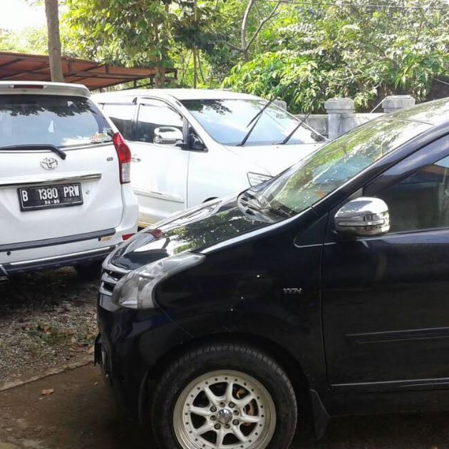 Waluyo Rent Car Bekasi - Photo by Business Site