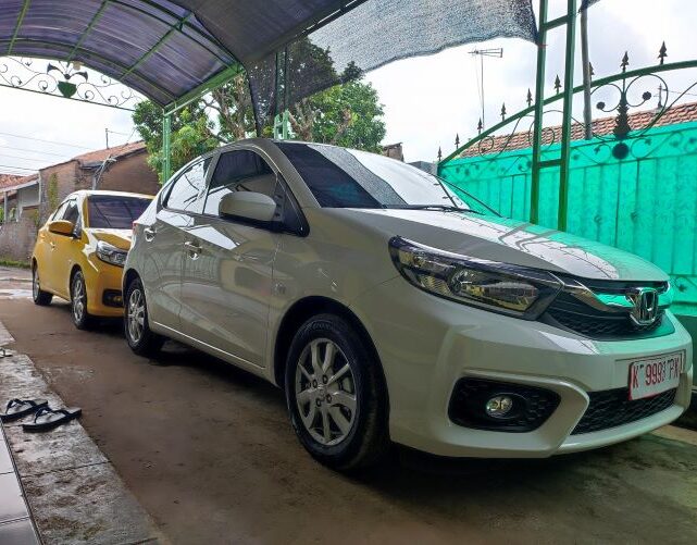 SR Rent Car Rental Mobil Kudus - Photo by Facebook